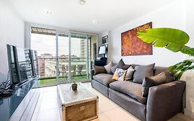 1 Bedroom Penthouse Flat In East London